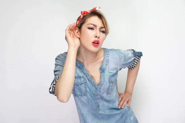 Attente Mooie Jonge Vrouw Casual Blauw Denim Overhemd Met Make — Stockfoto
