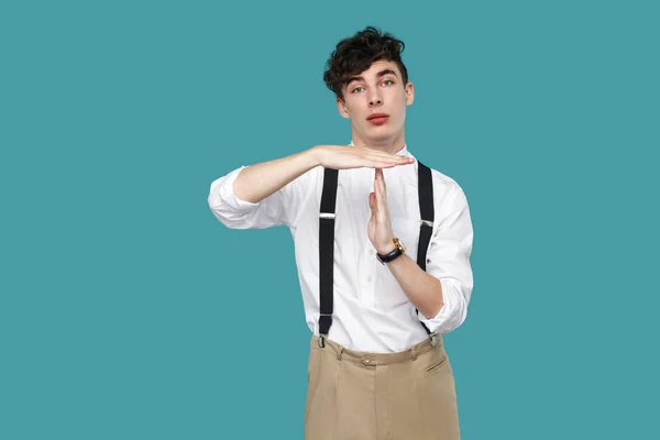 Curly Young Businessman Classic Casual White Shirt Suspender Showing Timeout — Stock Photo, Image