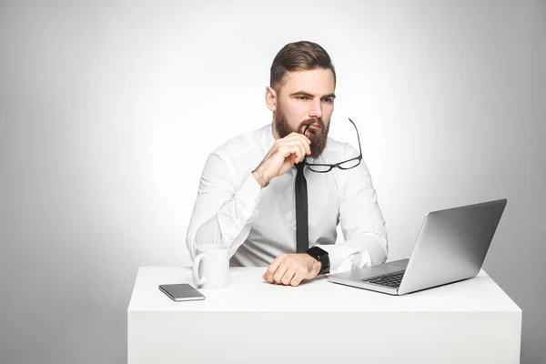 Thoughful Bearded Young Boss White Shirt Black Tie Sitting Table — Stock Photo, Image