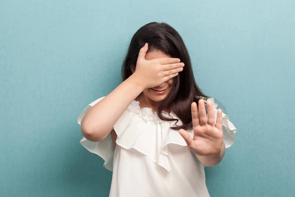 Scared Girl Black Straight Hair White Dress Covering Her Eyes — Stock Photo, Image