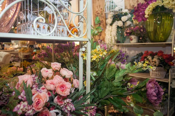 Sammlung Schöner Blumensträuße Und Pflanzen Blumenladen — Stockfoto