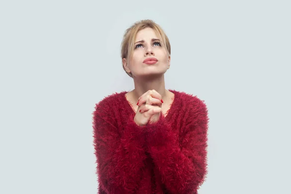 Worry Sad Beautiful Young Blonde Woman Red Sweater Standing Palm — 스톡 사진