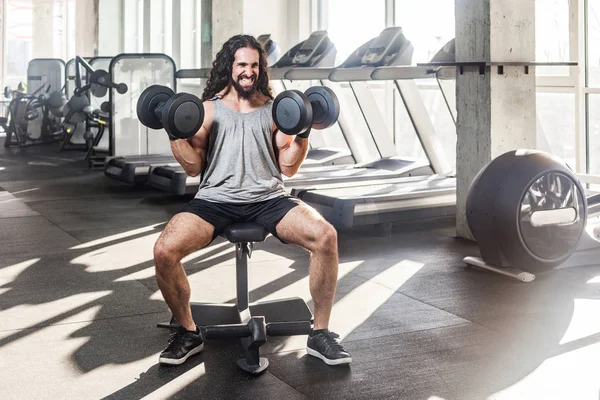 Grimace Young Adult Muscular Built Athlete Long Curly Hair Working — Stock Photo, Image