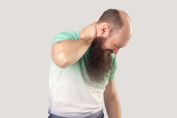 Homem Careca Meia Idade Doente Com Barba Longa Verde Claro — Fotografia de Stock