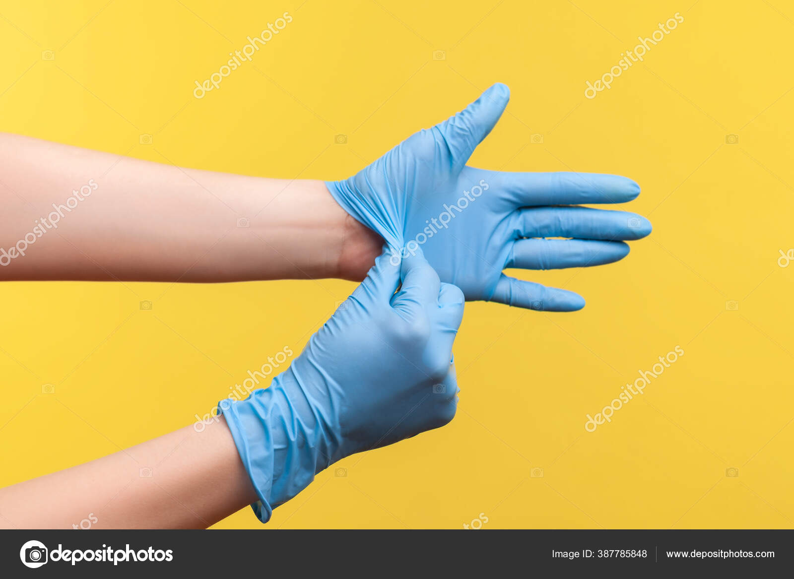 Perfil Vista Primer Plano Mano Humana Quirúrgicos Azules: de stock © khosrork #387785848 | Depositphotos