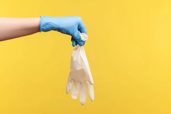 Profile Side View Closeup Human Hand Blue Surgical Gloves Holding — Stock Photo, Image