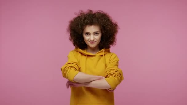 Cheerful Happy Girl Afro Hairstyle Hoodie Turning Crossed Hands Looking — Stock Video