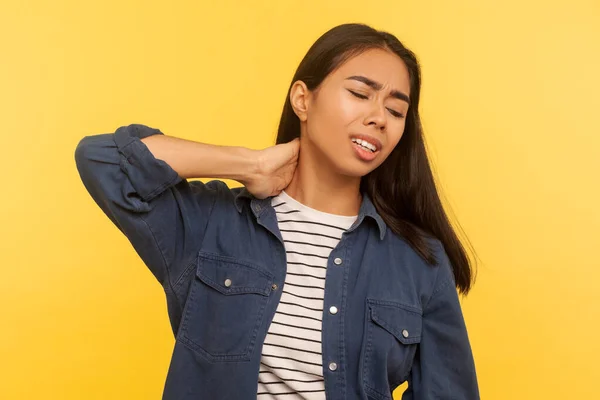 Tired Overworked Girl Feeling Unwell Rubbing Her Neck Grimacing Pain — Stock Photo, Image