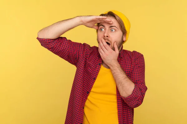 Far Away Vision Amazed Hipster Guy Beanie Hat Checkered Shirt — Stock Photo, Image