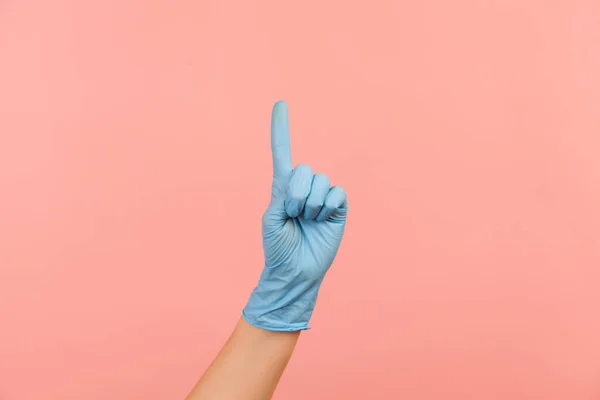 Profiel Zijaanzicht Close Van Menselijke Hand Blauwe Chirurgische Handschoenen Tonen — Stockfoto