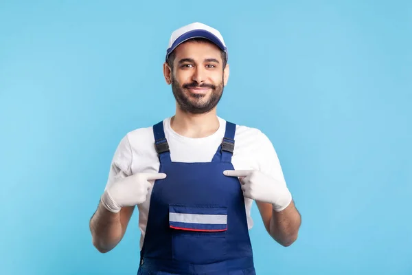 Soy Feliz Manitas Satisfechas Con Overoles Guantes Higiene Señalándose Mismo —  Fotos de Stock