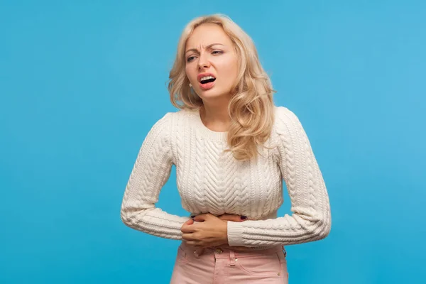 Upset Blond Woman Screaming Holding Her Belly Suffering Terrible Acute — Stock Photo, Image