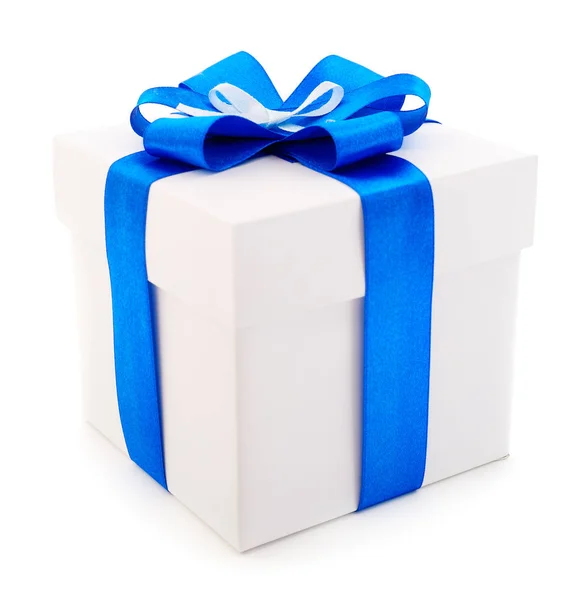Weißer Geschenkkarton mit blauem Band. — Stockfoto