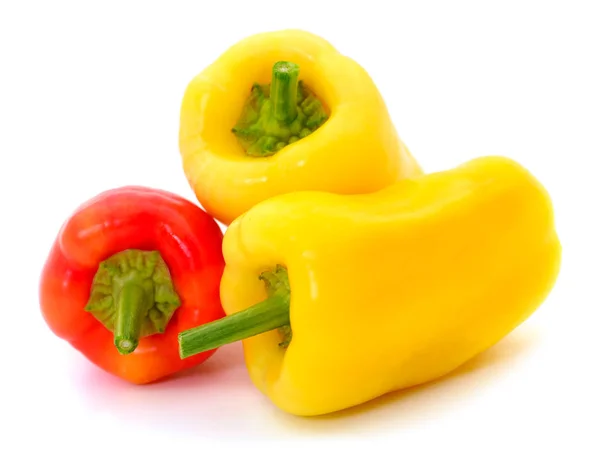 Peppers red and yellow isolated. — Stock Photo, Image