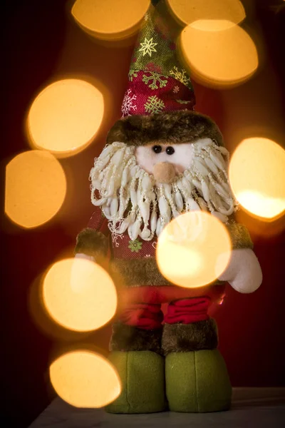 Різдвяна Лялька Ефектом Боке — стокове фото