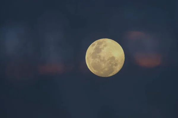 Abstrakter Vollmond Auf Himmelshintergrund — Stockfoto