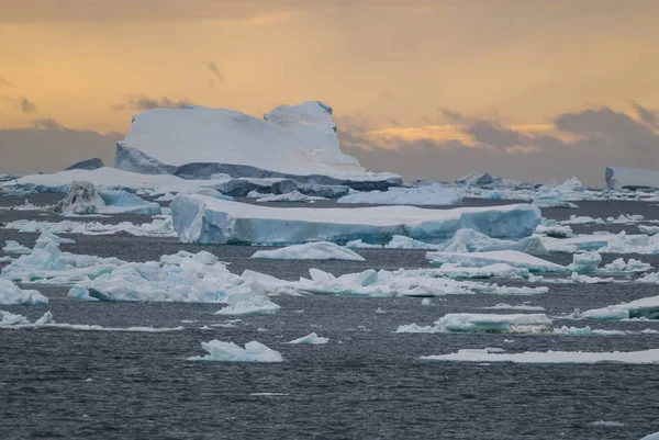 Doğal Görünümünü Vahşi Donmuş Manzara Antarktika — Stok fotoğraf