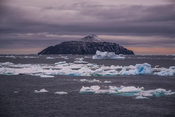 Schilderachtig Uitzicht Van Wild Bevroren Landschap Antarctica — Stockfoto