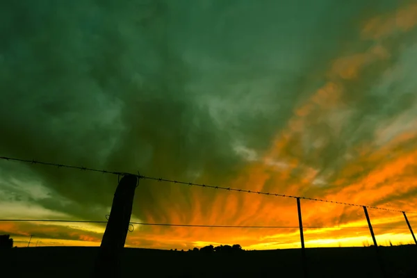 Landschaft Mit Dramatischem Himmel Bei Sonnenuntergang Pampa Patagonien Argentinien — Stockfoto