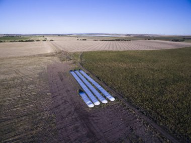 La Pampa, Arjantin'deki Tahıl depolamasının havadan görünümü