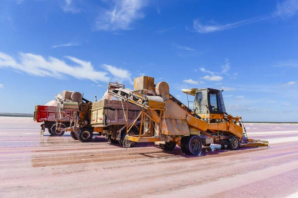 Extracción Materia Prima Sal Una Mina Cielo Abierto Pampa — Foto de Stock