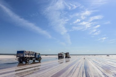 Tuz endüstrisi, tuz lagünü mineral çıkarma, La Pampa, Patagonya Arjantin
