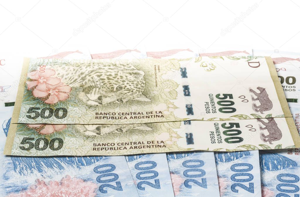 Two hundred and five hundred pesos, Argentina new banknotes