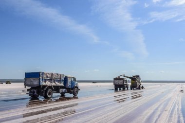 Tuz endüstrisi, tuz lagünü mineral çıkarma, La Pampa, Patagonya Arjantin