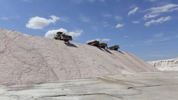 Salty Lagoon Beredd Att Extrahera Salt Gruvindustrin Argentina — Stockfoto