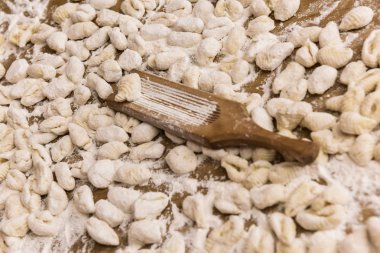 Masada el yapımı gnocchi.