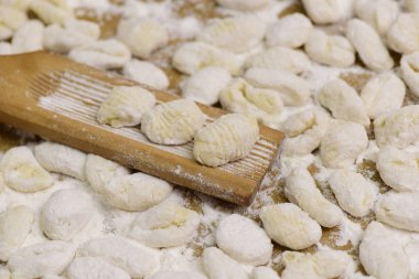 Masada el yapımı gnocchi.