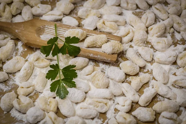 Handgjorda Gnocchi Bordet — Stockfoto