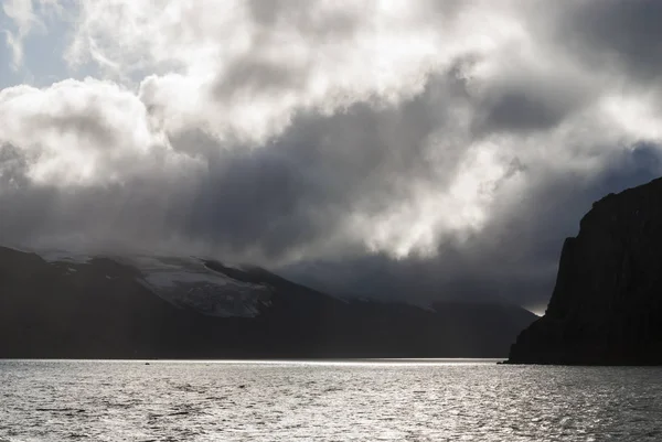 Ηφαίστειο Παράκτιο Τοπίο Νήσος Εξαπάτηση Ανταρκτική — Φωτογραφία Αρχείου