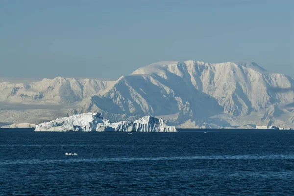 Eis Schwimmt Antarktischen Meer — Stockfoto