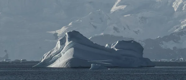 Ghiaccio Galleggiante Nel Mar Antartico — Foto Stock