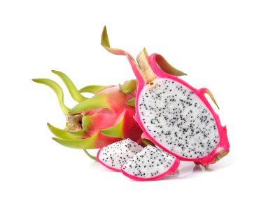 Beyaz arkaplanda Ejder Meyvesi