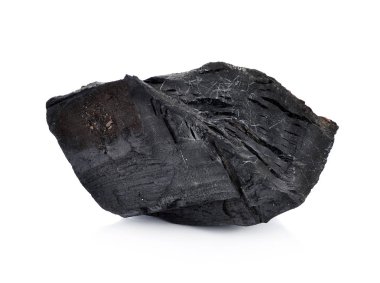 kömür beyaz arkaplanda izole edildi.