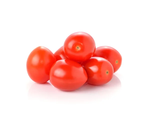 Tomates Uva Cereja Isolados Sobre Fundo Branco — Fotografia de Stock