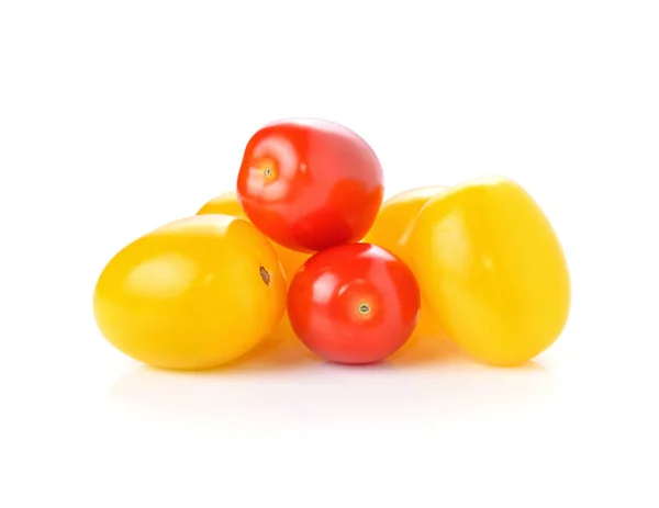 Tomates Amarillos Rojos Aislados Sobre Blanco — Foto de Stock