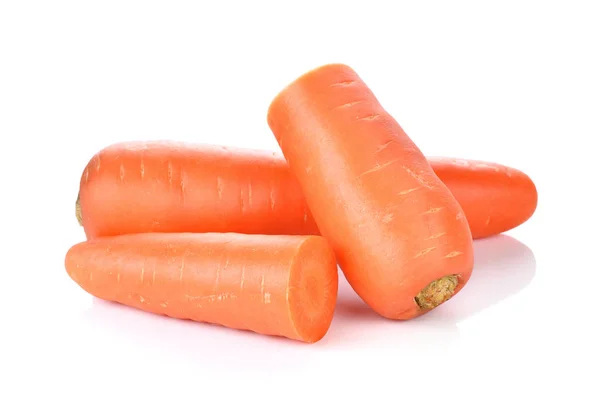 Carottes Fraîches Isolées Sur Fond Blanc — Photo