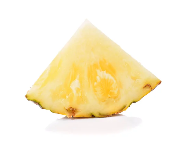 Ananas Plakjes Geïsoleerd Witte Achtergrond — Stockfoto