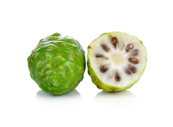 Fruta Exótica Noni Sobre Fondo Blanco — Foto de Stock