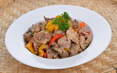 Stir fry domuz biber biber ile. Tayland Gıda