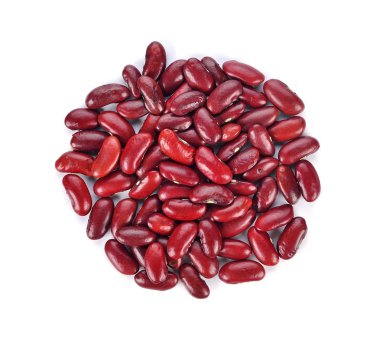 Beyaz üzerine kırmızı barbunya fasulyesi izole.