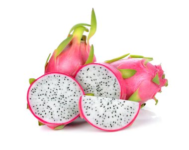 Beyaz arkaplanda Ejder Meyvesi izole