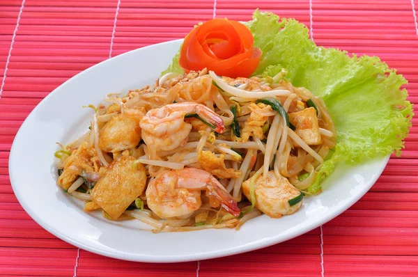 Pad Thai Camarones Comida Fideos Estilo Tailandés —  Fotos de Stock