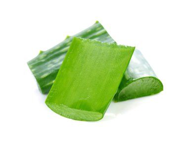 aloe vera taze yaprak beyaz izole