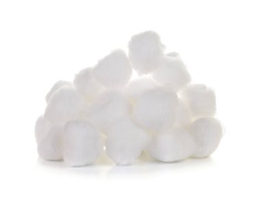 Beyaz bir arka plan üzerinde Pamuk yün