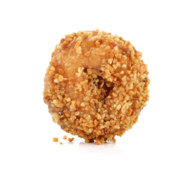 fıstık çörek üzerinde beyaz izole.