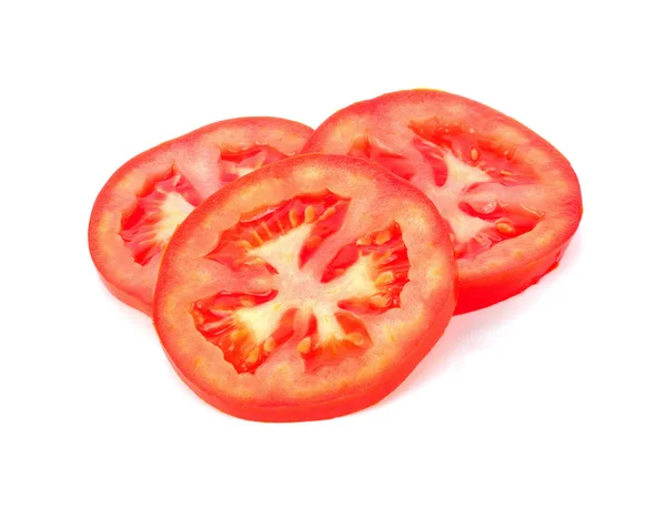 在白色背景上隔离的番茄片 — 图库照片